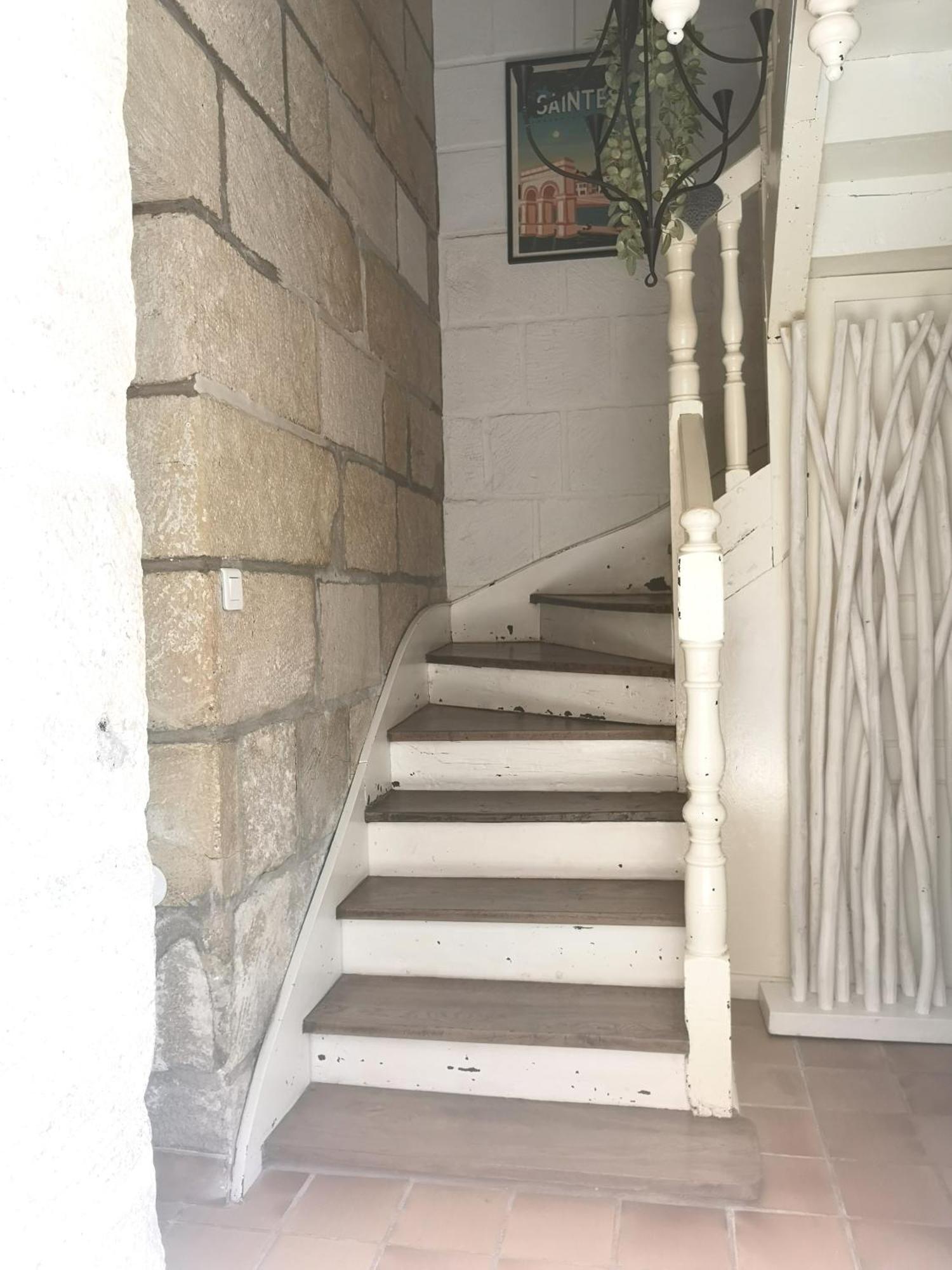 Villa La Demeure Des Artistes - Quartier Historique Saintes Esterno foto