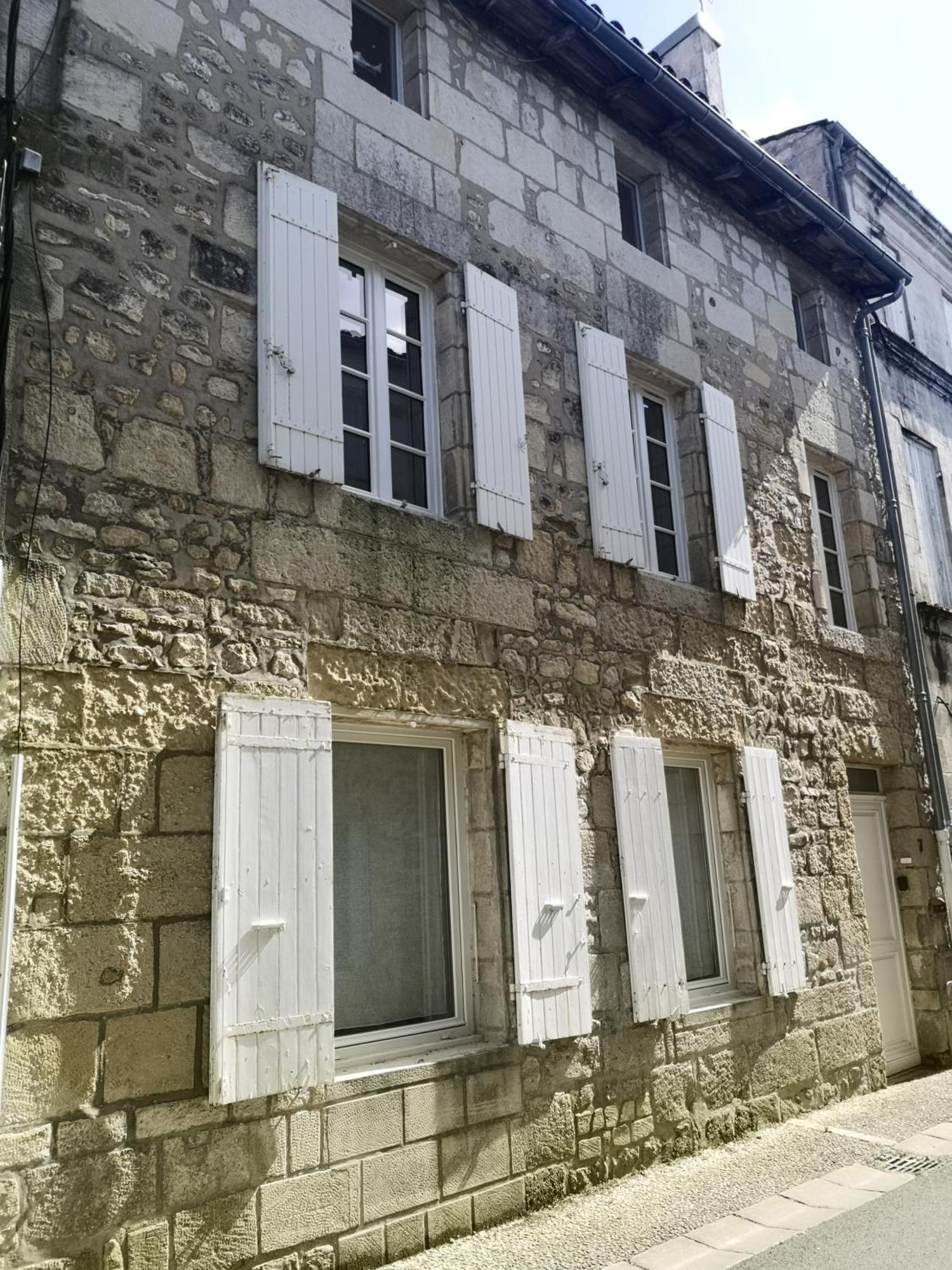 Villa La Demeure Des Artistes - Quartier Historique Saintes Esterno foto